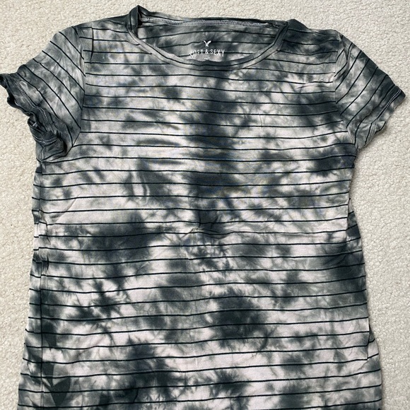 AE shirts - Picture 4 of 4